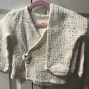 White and Blue Textured Baby Wrap Set